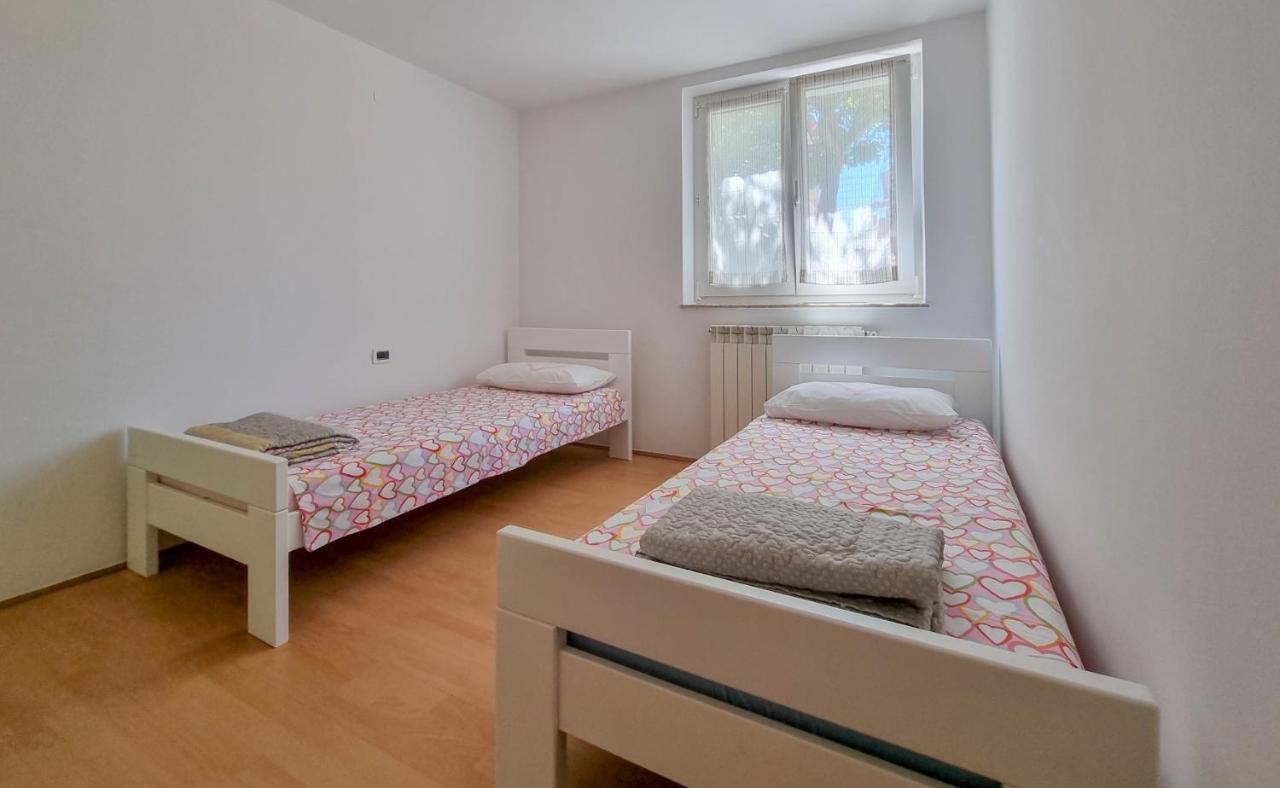 Ena Apartment Novigrad  Exterior photo