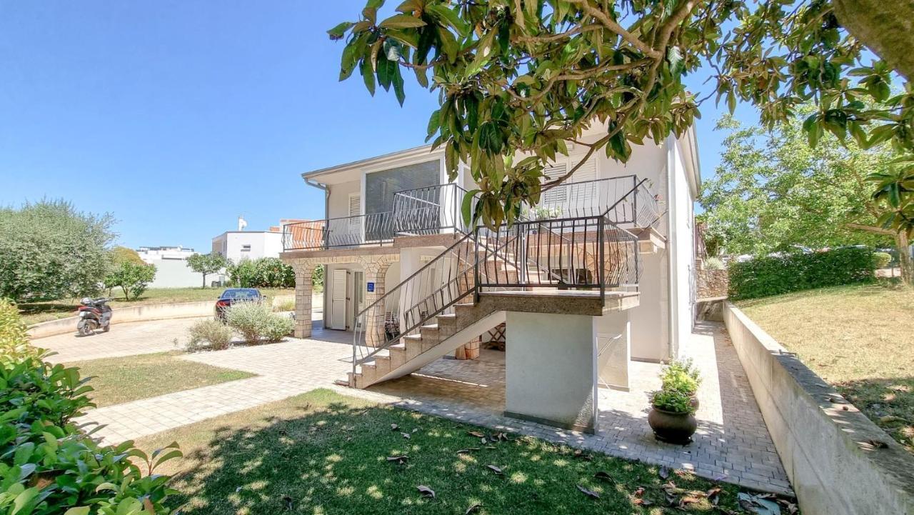 Ena Apartment Novigrad  Exterior photo